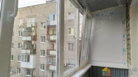 Реконструкция балкона с крышей