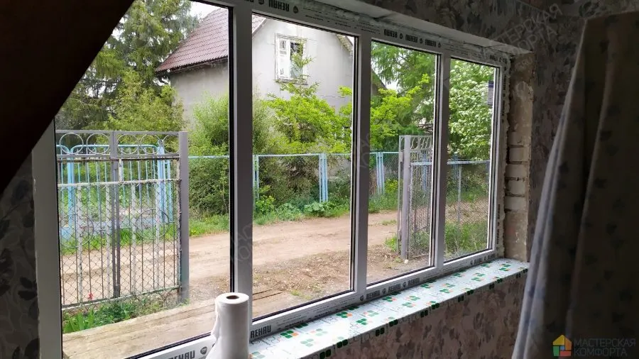 Панорамное окно на даче